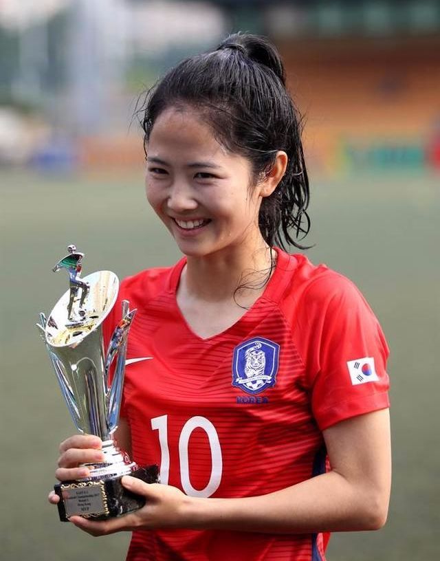 香烟与丝绒